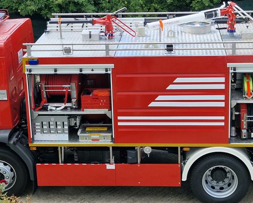 Fire engine VPS 5000-400-500 on chassis Renault D18HIGH-P4X2-280E6, one vehicle delivered to the city of Podgorica.Date of delivery 05/29/2025.