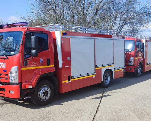 Аварийно-пожарная машина ВП 3000-300 на шасси ISUZU F14, четыре машины поставлены в ДЧС МВД Сербии.Срок поставки 01.03.2024.