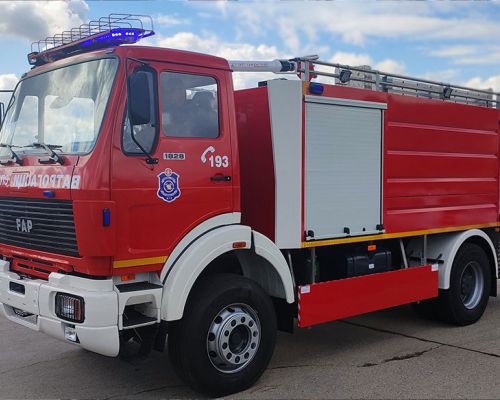 Vatrogasno vozilo VP 7000-200 na šasiji FAP 1834RB/39, isporučeno jedno vozilo SVS-u MUP-a Srbije. Datum isporuke 09.07.2024