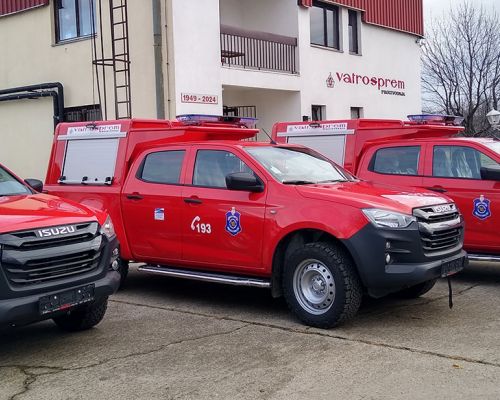 Vatrogasno vozilo V200 s Cobra uređajem na šasiji ISUZU D-Max Pick Up, isporučena tri vozila Sektoru za vanredne situacije MUP-a Srbije.Datum isporuke 23.12.2024.