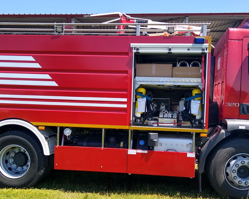 Пожарная машина VP 7000-200 на шасси Volvo FL 42R, 18т, 4х2, пять единиц переданы Департаменту по чрезвычайным ситуациям Министерства внутренних дел Сербии.Дата поставки 27.06.2025.
